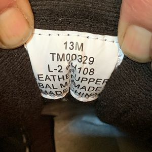 Tommy Hilfiger tennis shoes